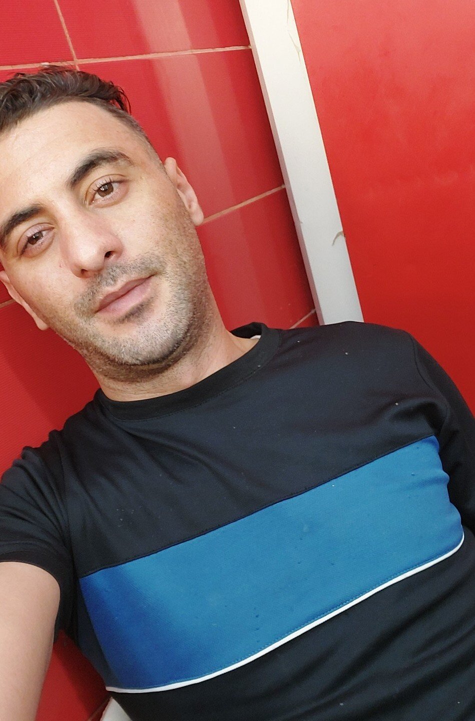 mahdidido from stripchat