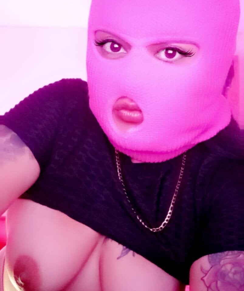 mega-livestrip.info dahiana_rous livesex profile in in-u-heart cams