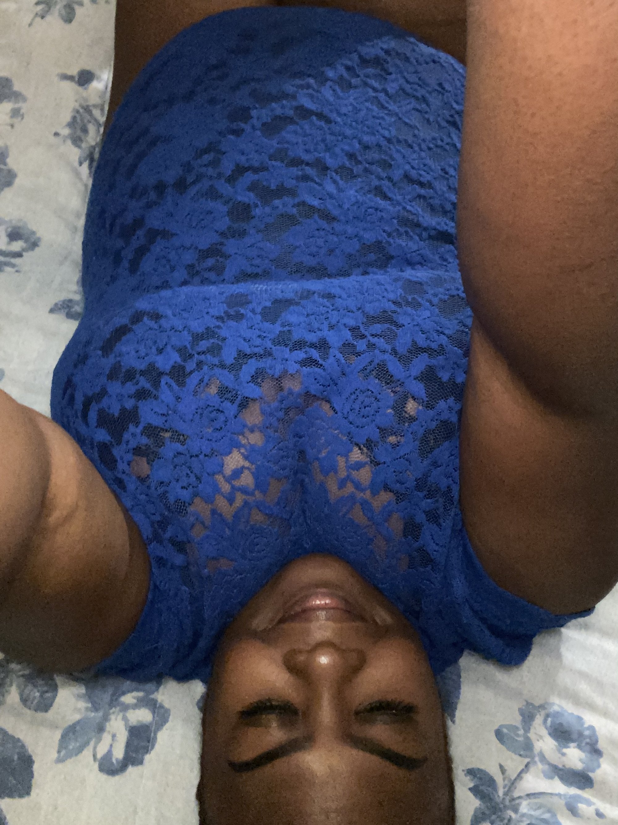 WetLipps12