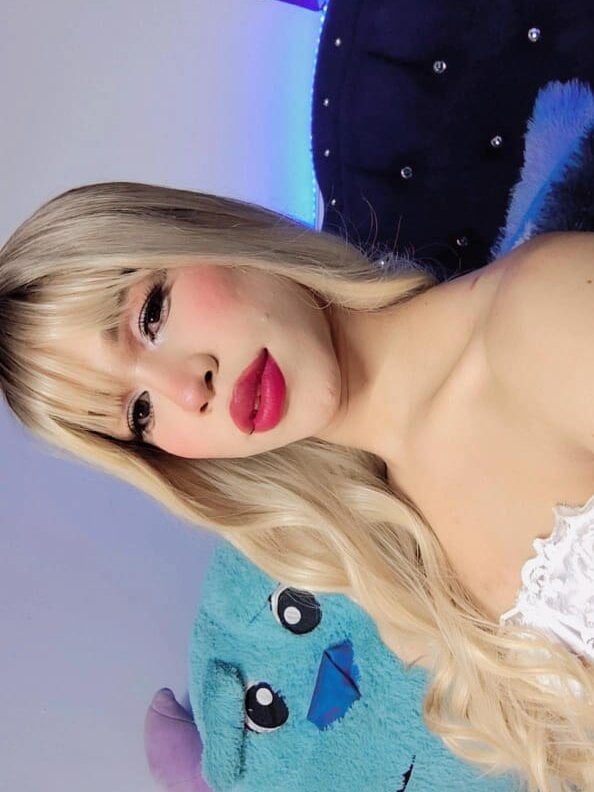 lisasweet18 from stripchat