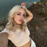 SakuFox's webcam live show