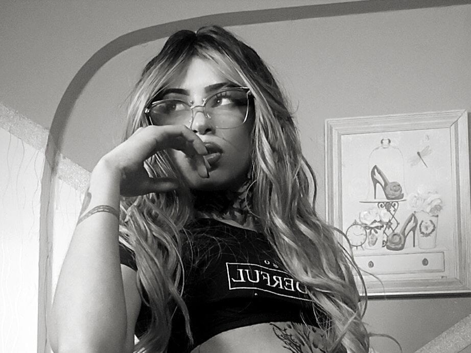 ali_paox from stripchat