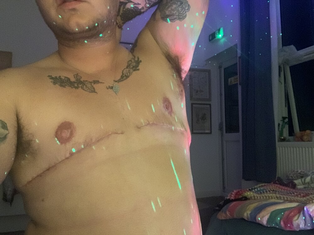 livestrip-joy.com fathairyftmslut livesex profile in co cams