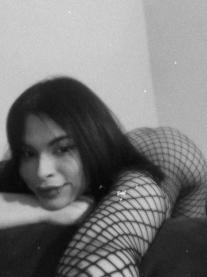 Live sex webcam photo for Liasex98 #279900289