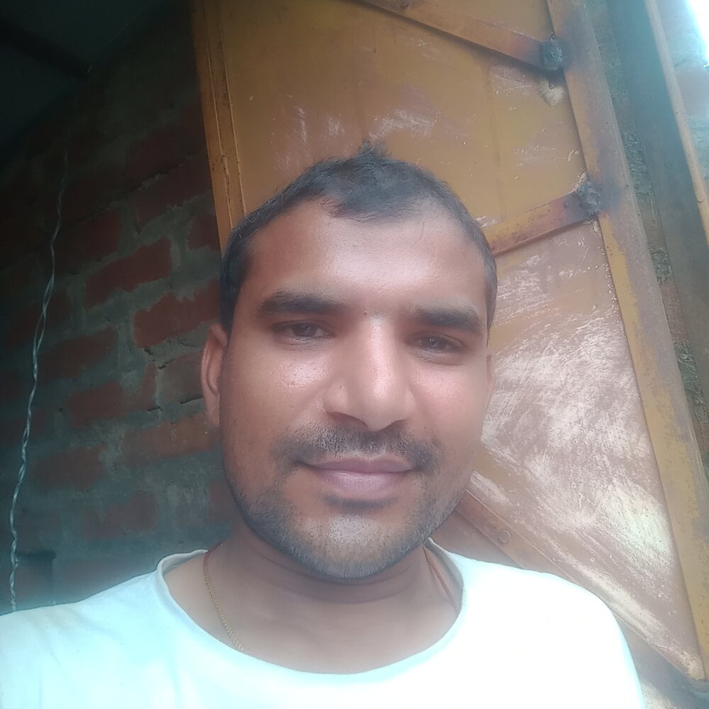 rishulakhpati1995 from stripchat