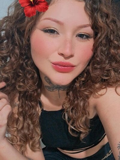 Sex chat gratuit in direct cu Phann_J_Casal pe StripChat