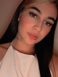 emma_dangelo's Offline XXX Chat