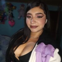Vanessa_pink10's Offline Chat Room