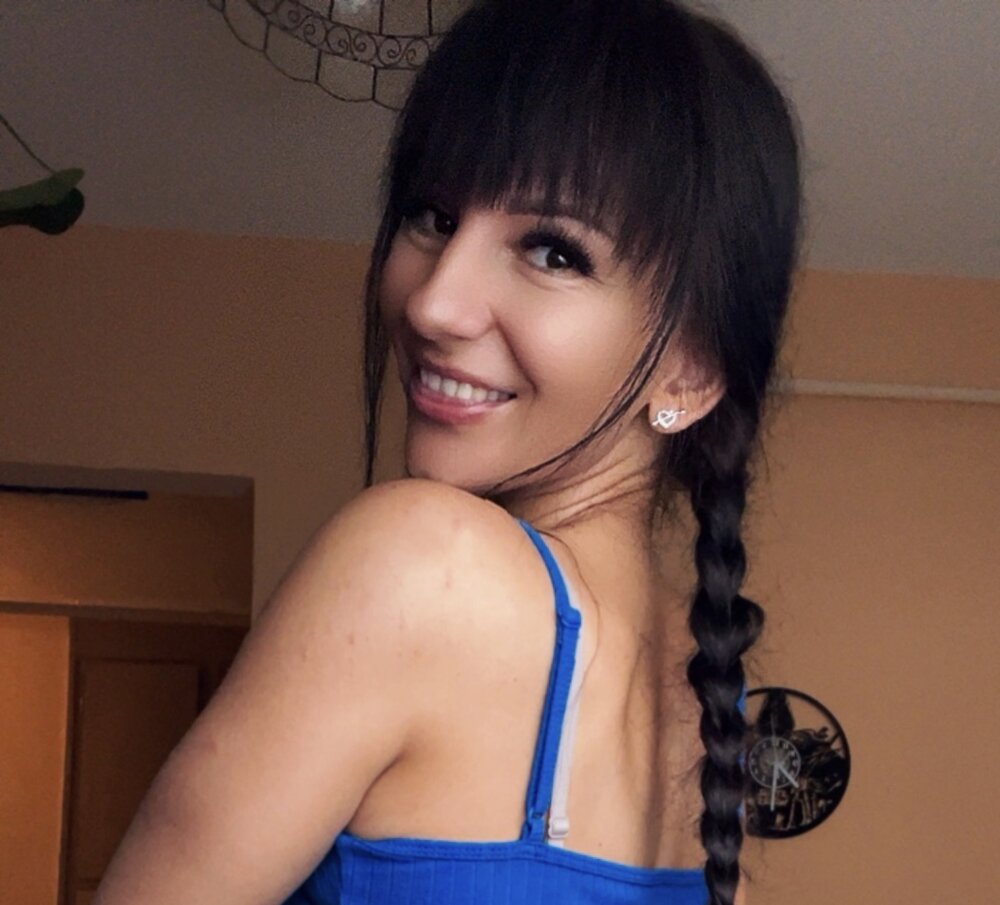 Live sex webcam photo for TokioRivers #289779380