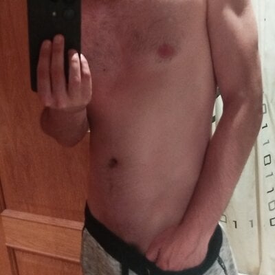 Pollxxx20 Male Ejaculation Live Webcam Strip