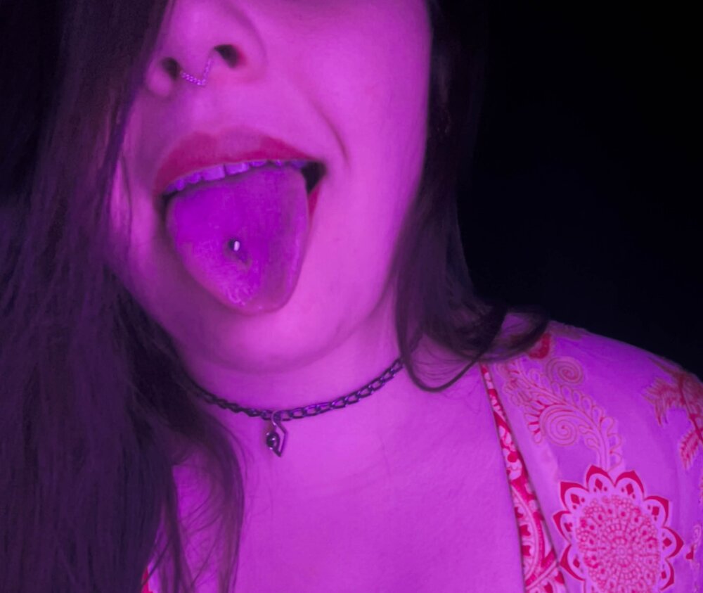 SweetSinGrrr's Offline XXX Chat