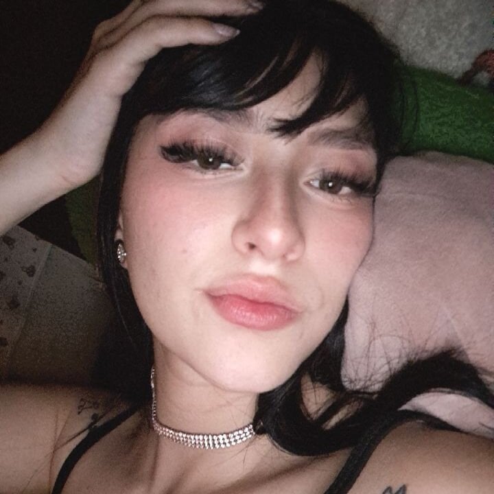 privat-livecam.com fresita_streamer livesex profile in spanish cams