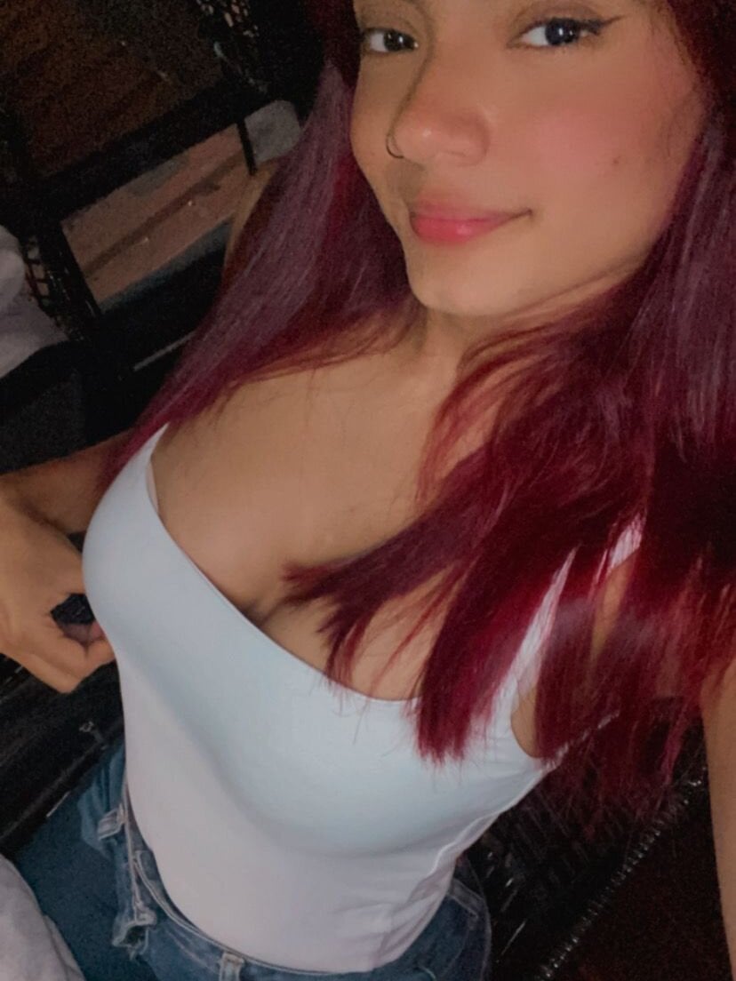chatnmate.com mairakane livesex profile in online-from-8-pm-london cams