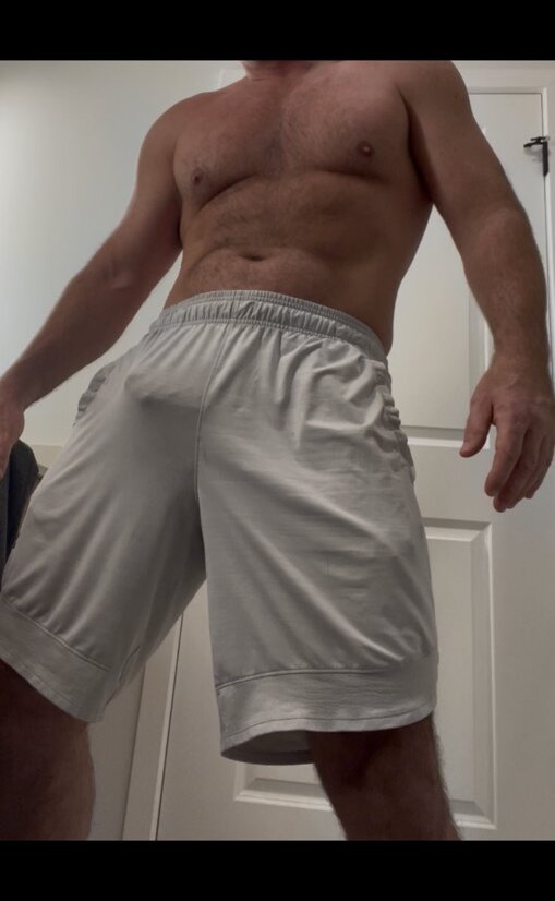 stlhotwifeguy123's most recent online preview