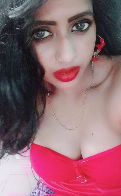 Poonam-bab on StripChat