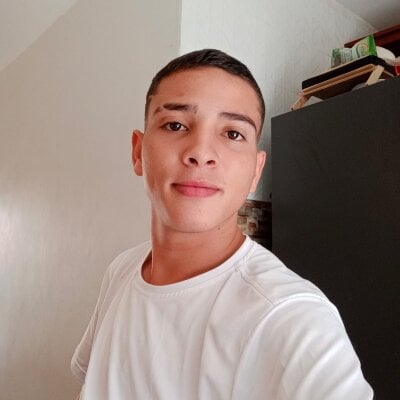 Juam_sex Free Live Webcam Show & XXX Chat | xHamsterLive