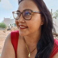 Dirty-Momm-Divorced-Hot's webcam live show