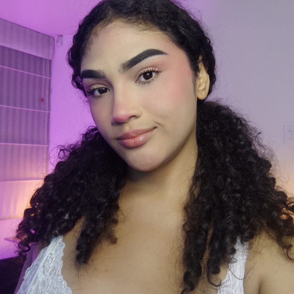 red_and_blue_ from stripchat