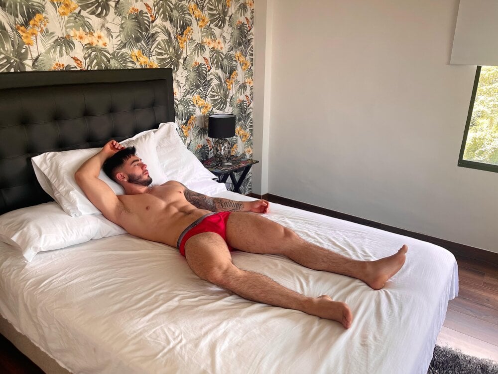 tommyblessd1 from stripchat