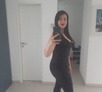 dalia_vega's Offline Chat Room