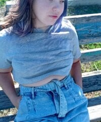 BuffChick's Offline Chat Room