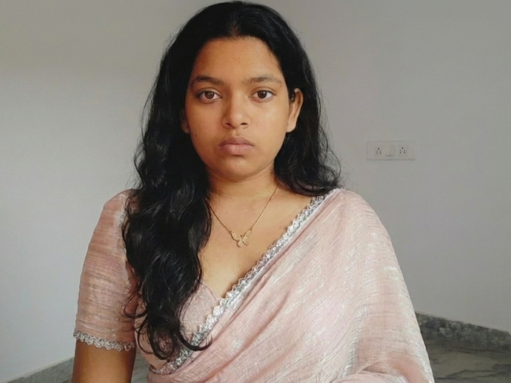 soniya_sexy6 webcam profile - ???