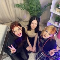 MaidaBuskey's Offline Chat Room