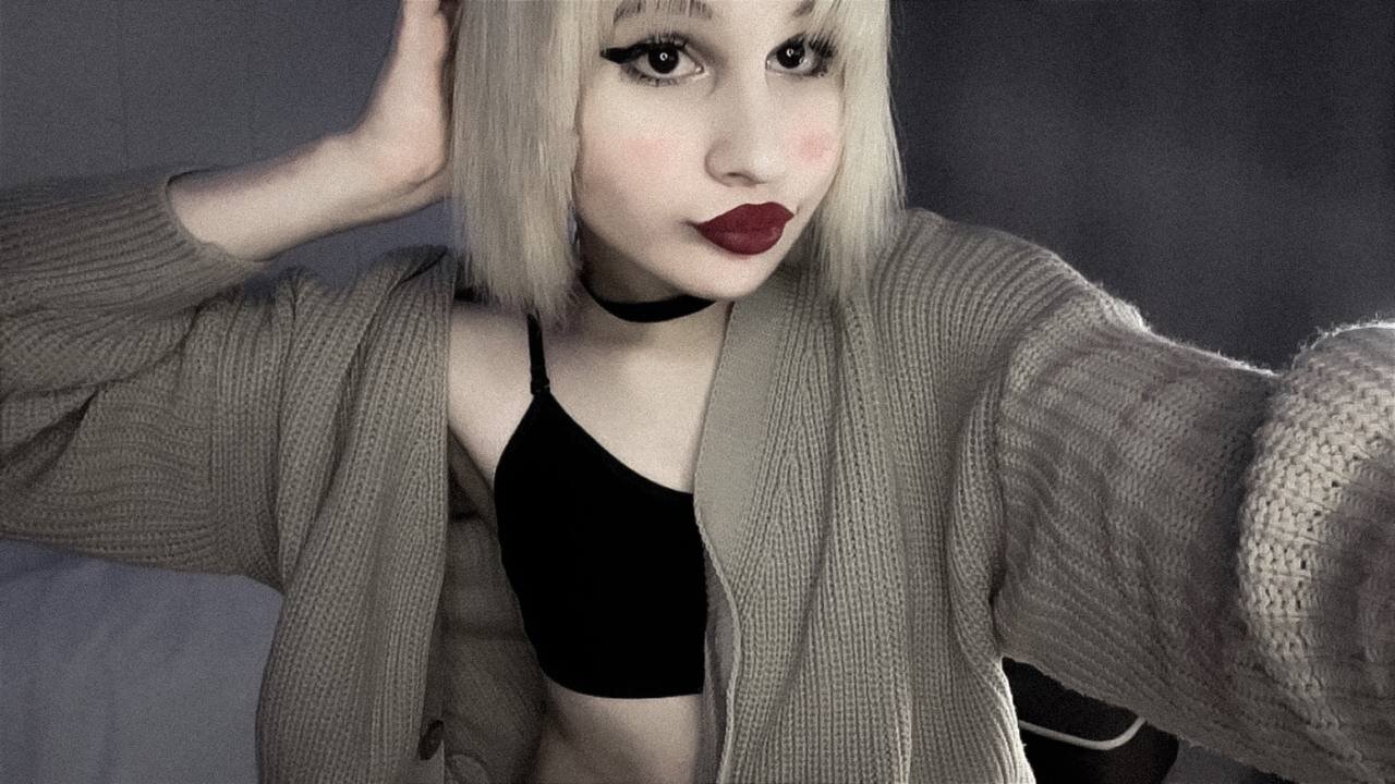 Eva_Moorie