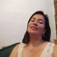 vanesmith's Offline Chat Room