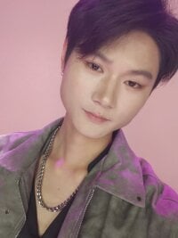 EXO-001's webcam live show