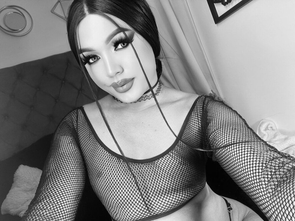 Zz_hornysTS_ profile