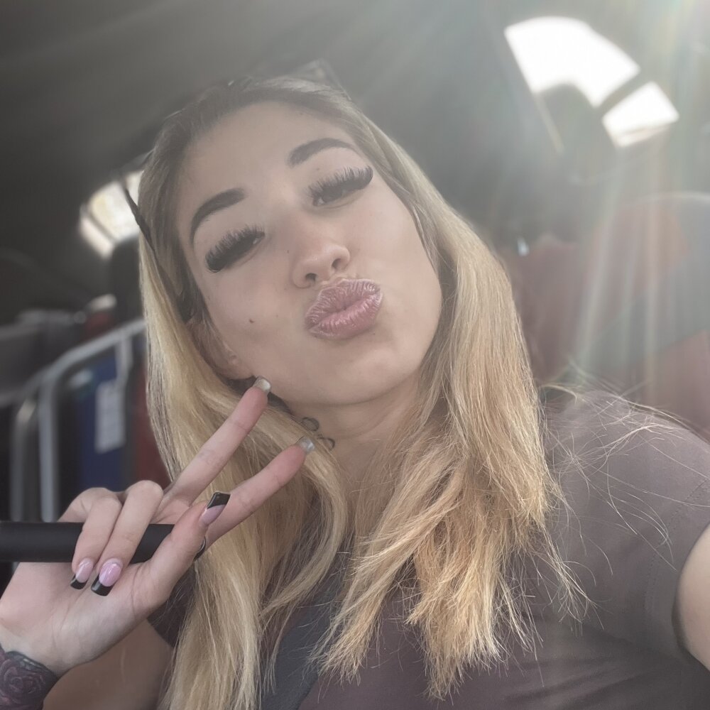 vsnowbunn's Offline XXX Chat