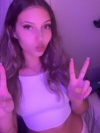 realicyy's Offline Chat Room