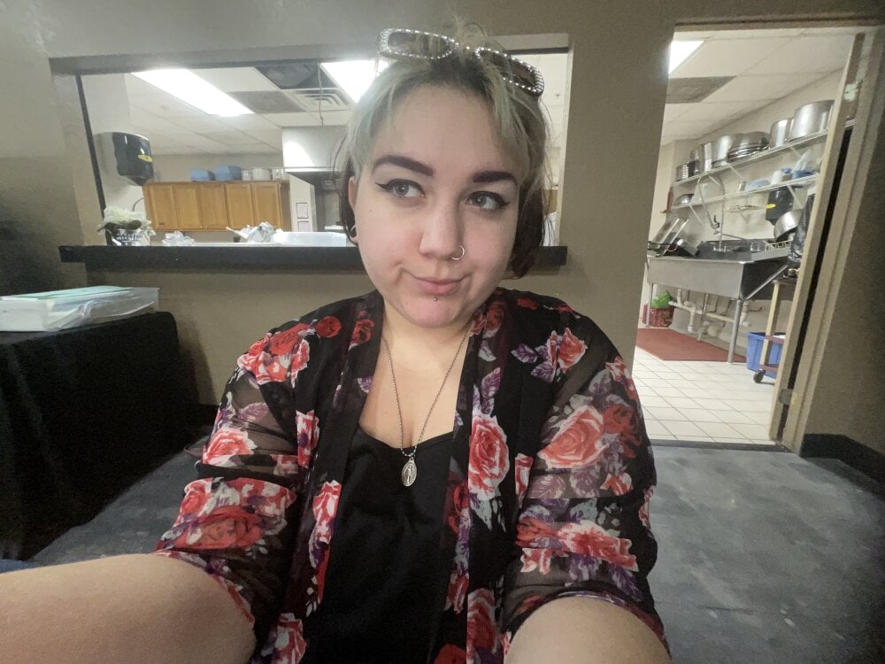 แชท XXX ออฟไลน์ของ xburykaialivex