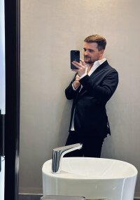 shook_nyc's Offline Chat Room