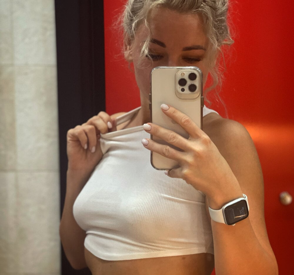 newporncams.com vengaa livesex profile in tenmar-forest-in-southern-elsweyr cams