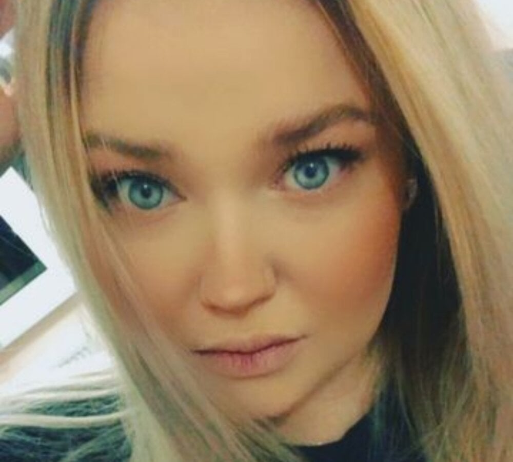 BlondyBig_Boobs Free Live Webcam Show & XXX Chat xHamsterLive