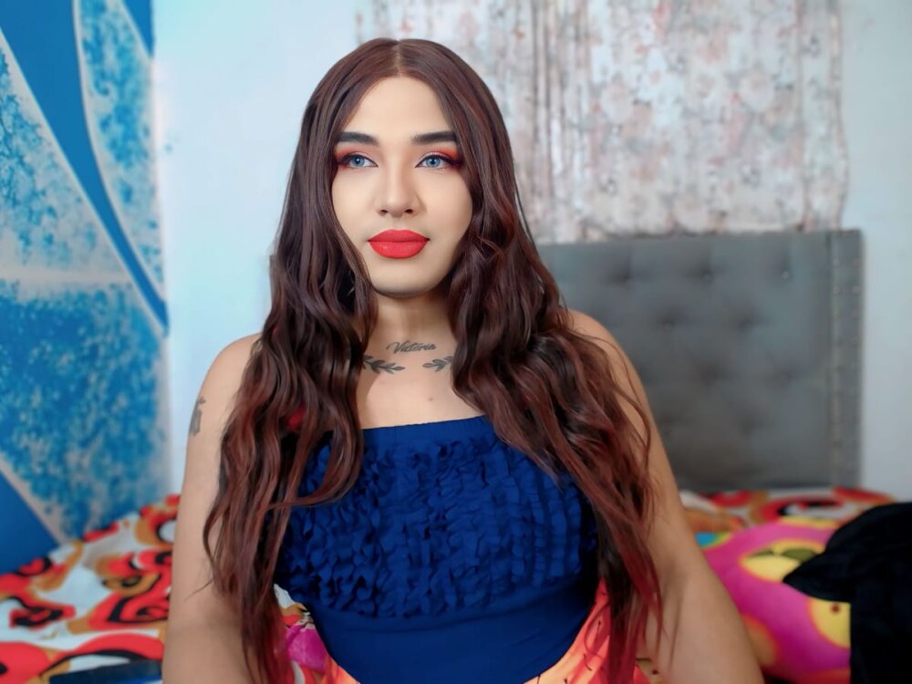 Live sex webcam photo for Emperratriz_cute #289057368