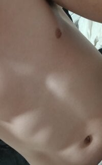 LargeElectrolyte7 Webcam Model Profile