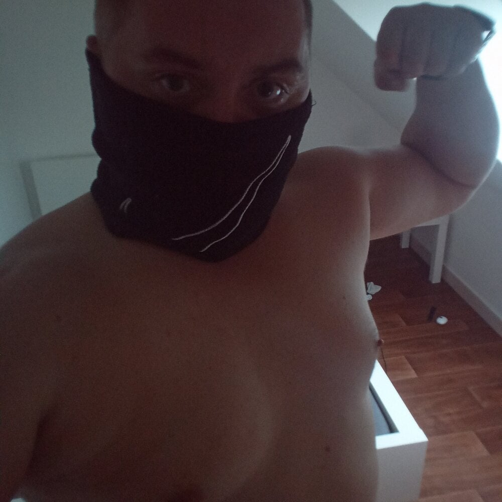 lukasz366 from stripchat