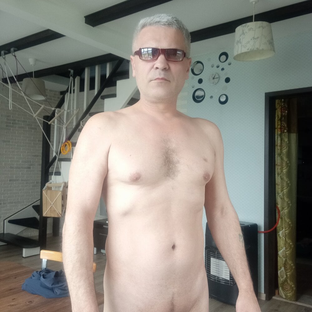 huesos-39's Offline XXX Chat