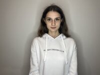 CorneliaFIyn's Offline Chat Room