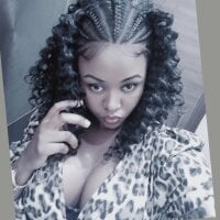 Blackqueenie's Offline Chat Room