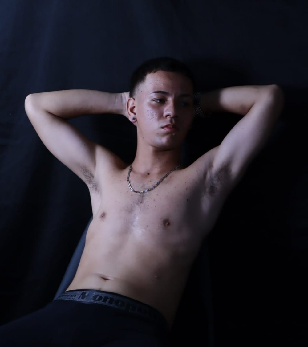 eddy_clarck from stripchat