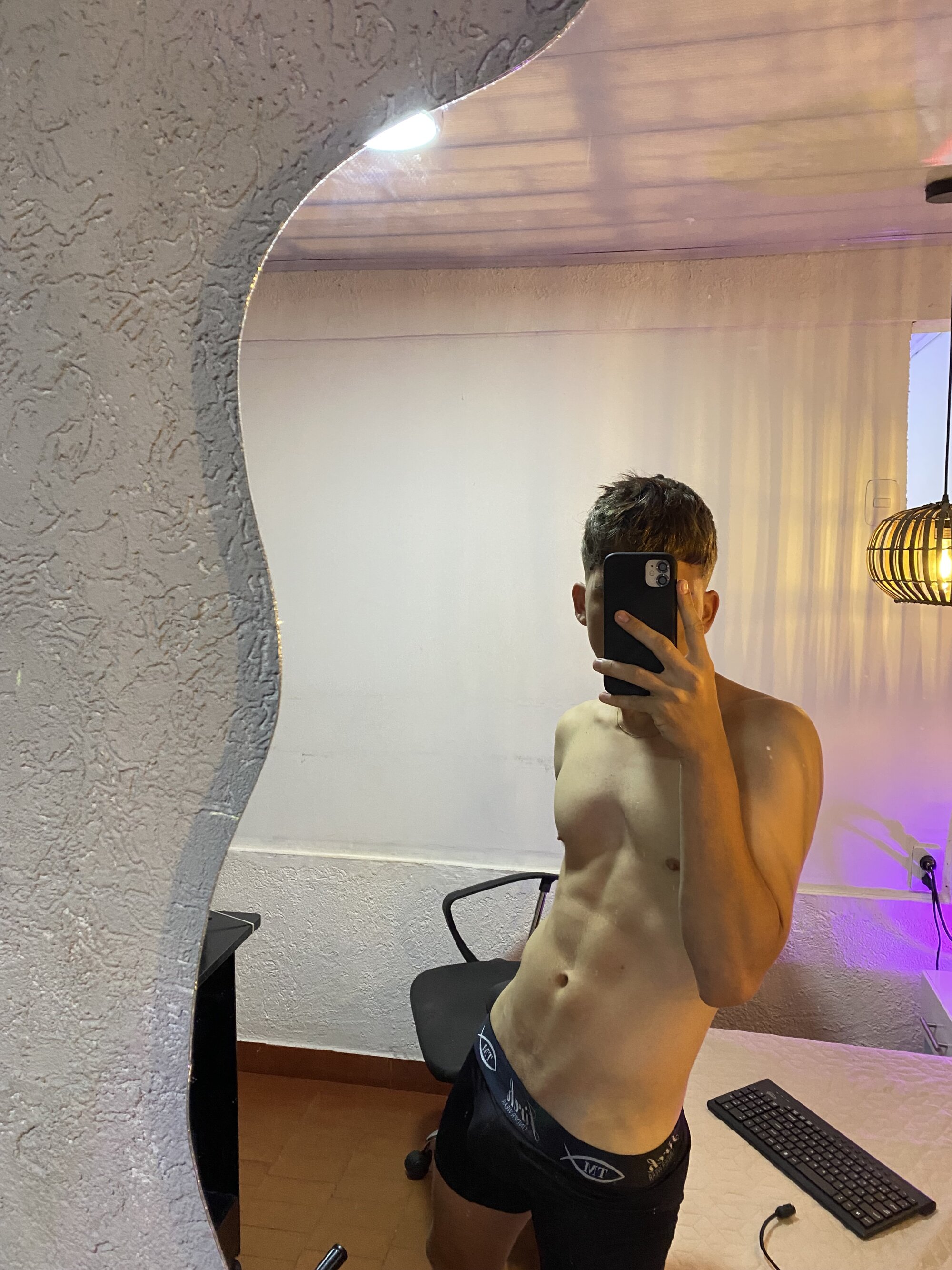 phillipe_pinky