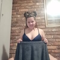 Plussizeq's Offline Chat Room