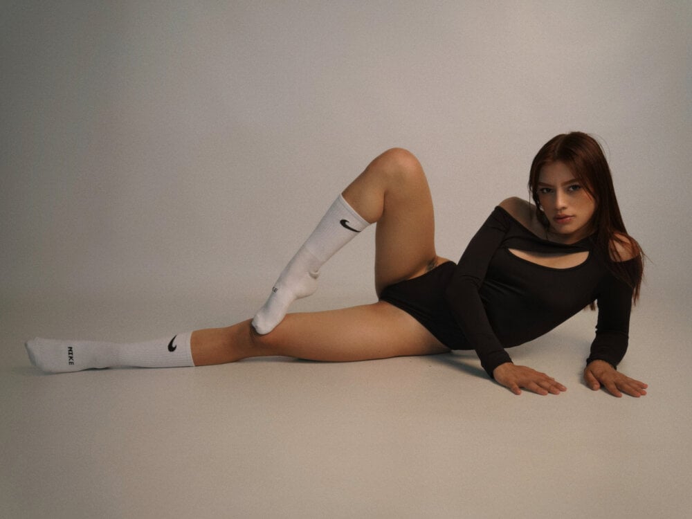 NinaVelasco's chat room
