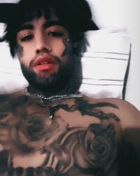 slutyboykrazy999's webcam live show