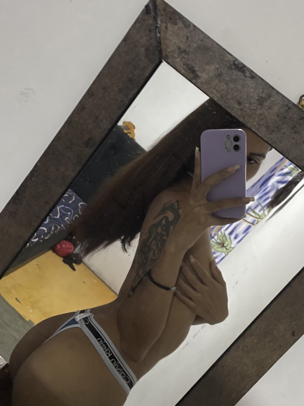 zoe_miss16 from stripchat