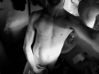 SquirtLover_XL's webcam live show